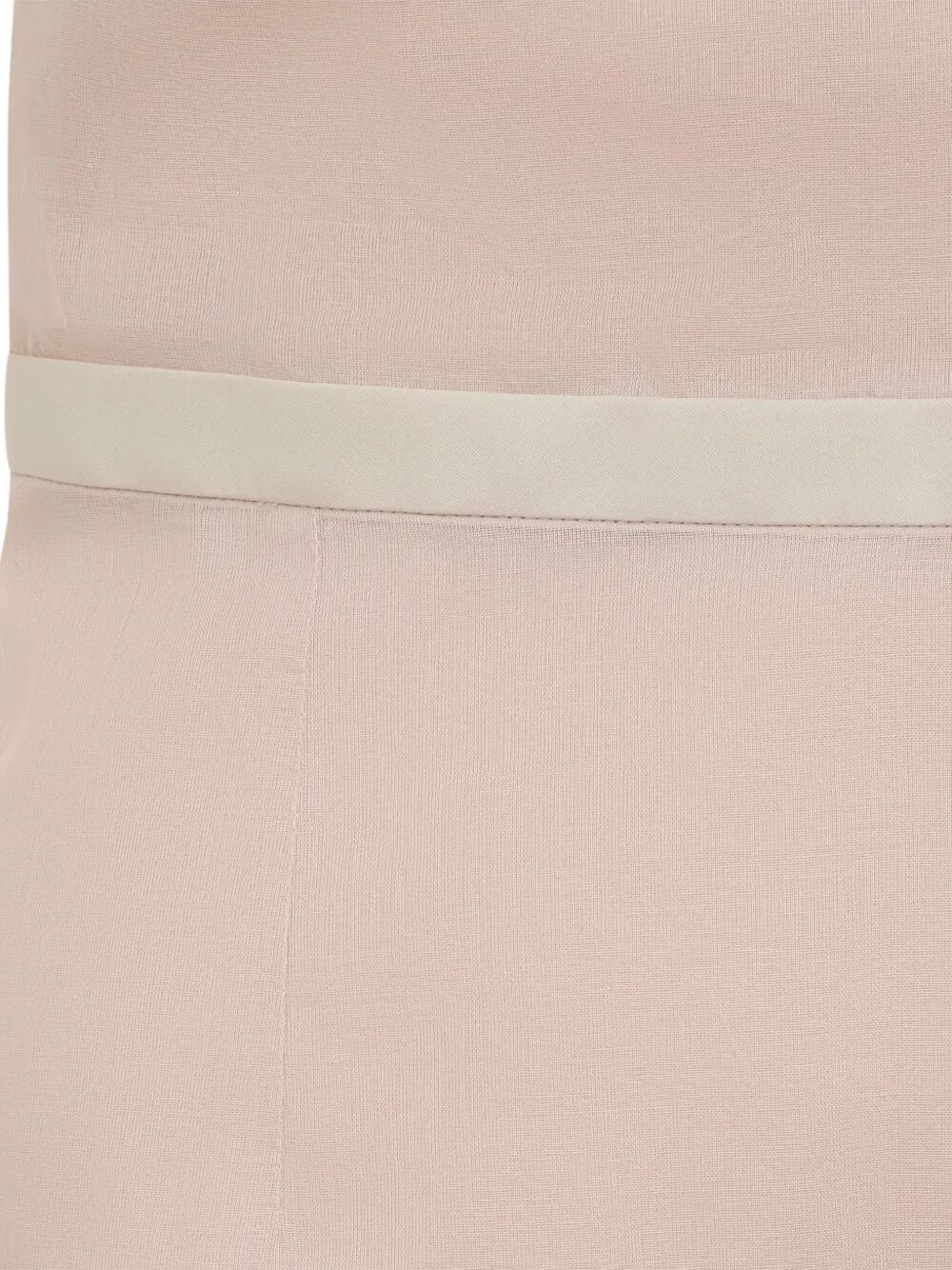 Abito sottoveste con schena aperta