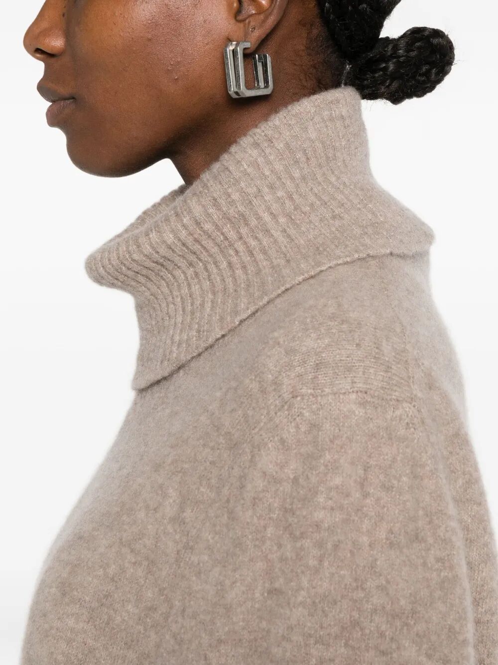 MAGLIONE