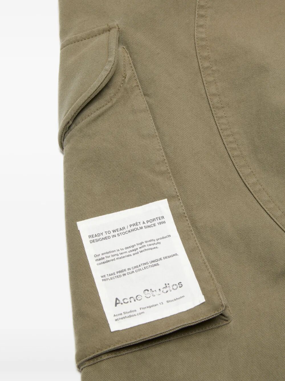 Pantaloni cargo
