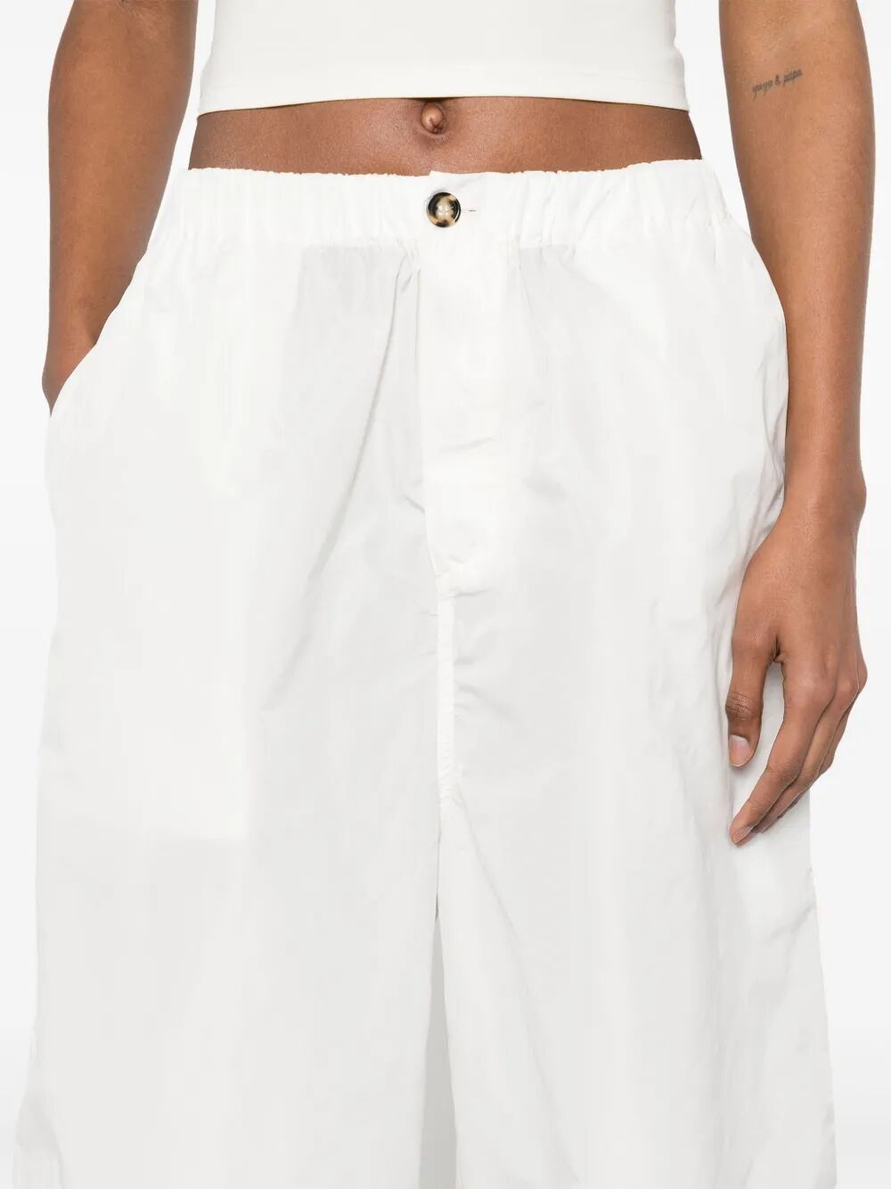 Pantaloni ampi a 3/4