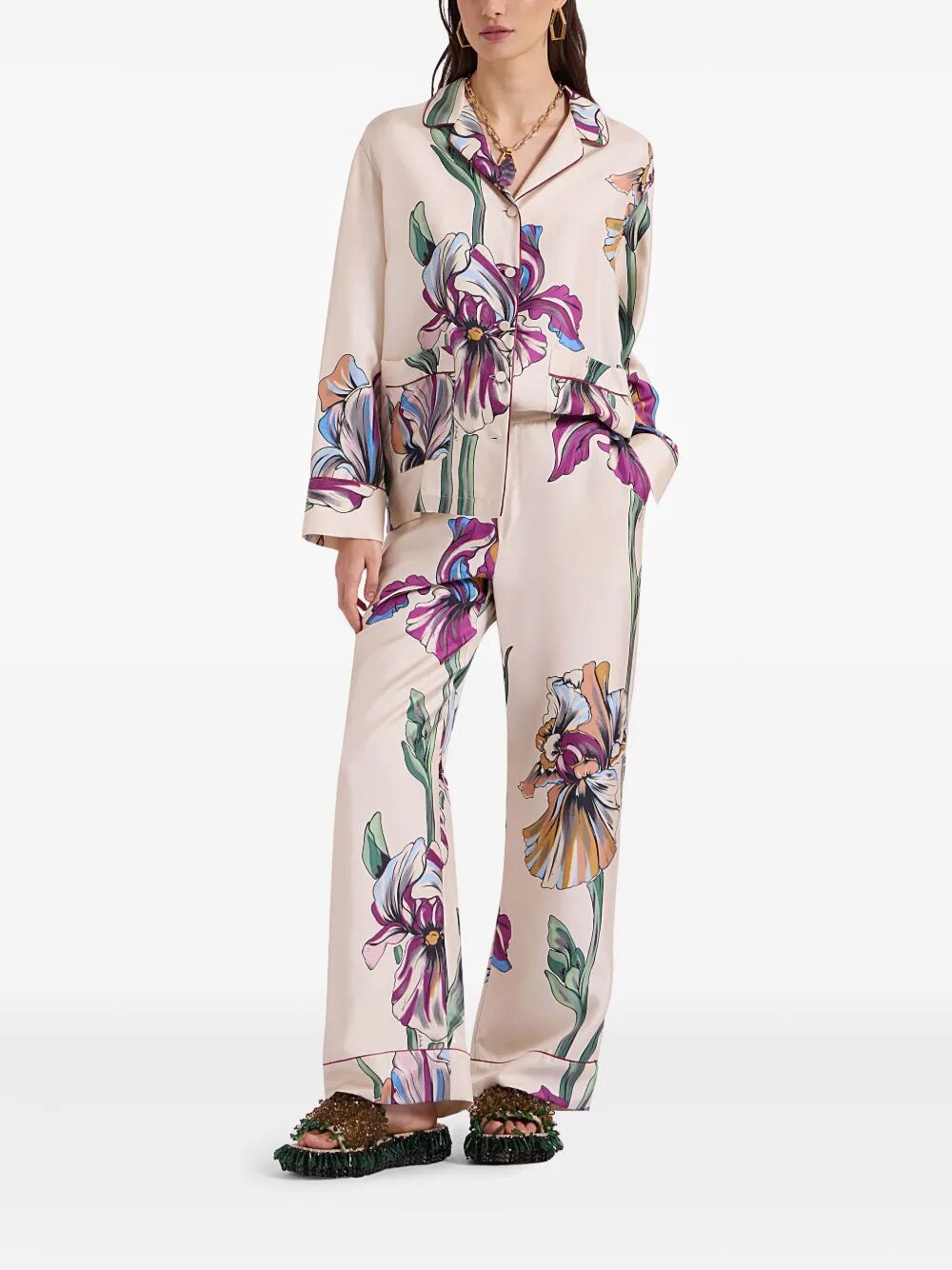 Pantaloni ampi con elastico in vita
