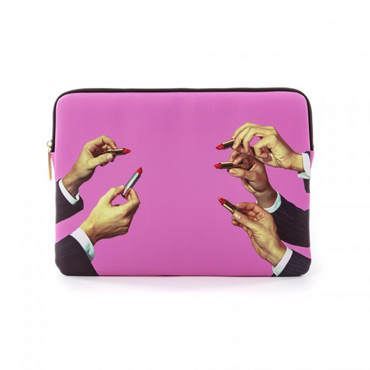 CUSTODIA LAPTOP IN PU STAMPATO "TOILETPAPER"Cm. 34,5x25x2-LIPSTICKS PINK