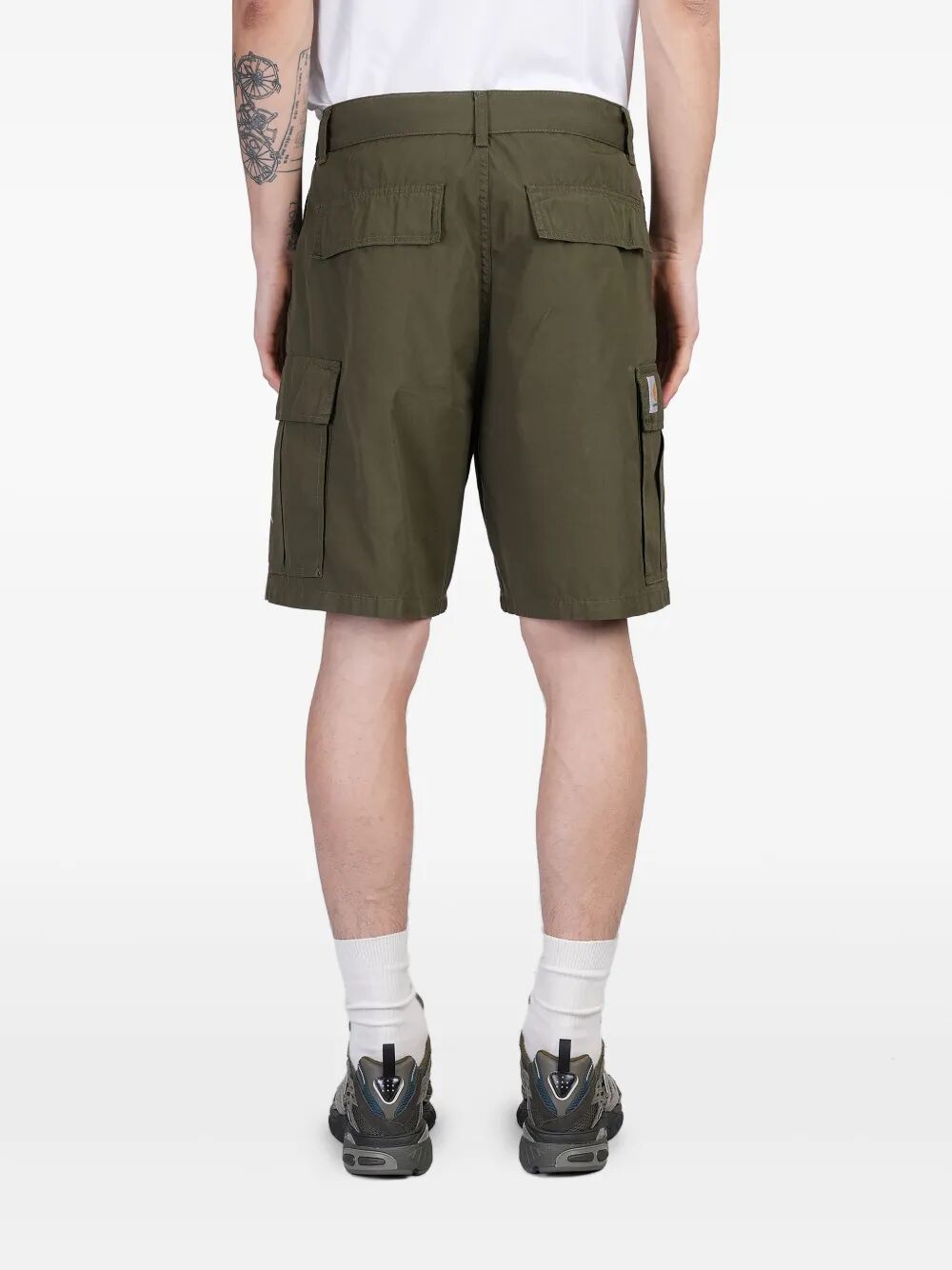 Pantaloni cargo corti