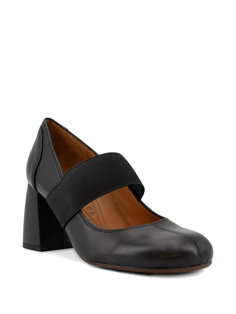 Scarpa con tacco