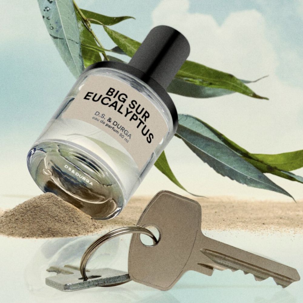 Big Sur Eucalyptus Eau de Parfum è un omaggio alla purezza della natura, una fragranza pensata per coloro che amano il tweaking, la ricerca di nuovi profumi, e vogliono immergersi nell’essenza autentica e avvolgente dell’eucalipto californiano.