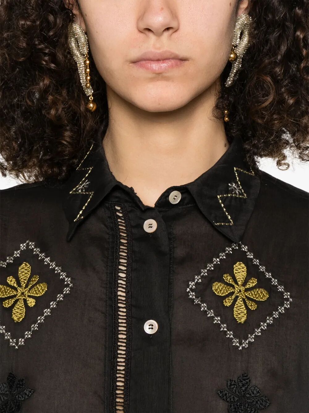 Camicia a maniche lunghe con decoro