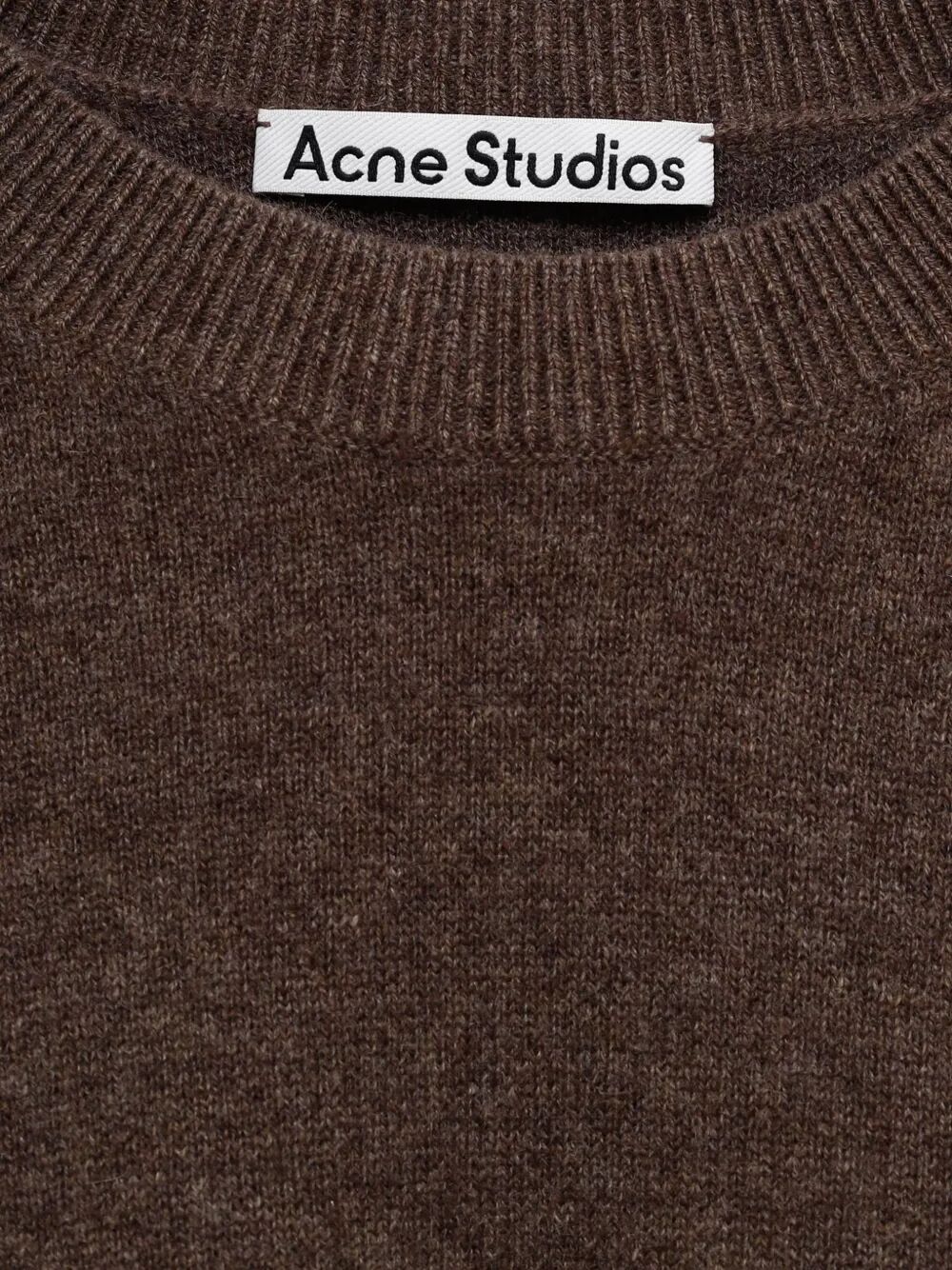KNITWEAR