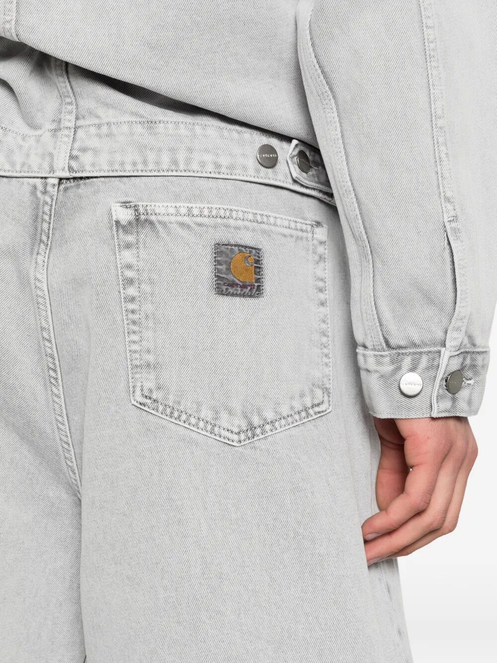 pantaloni