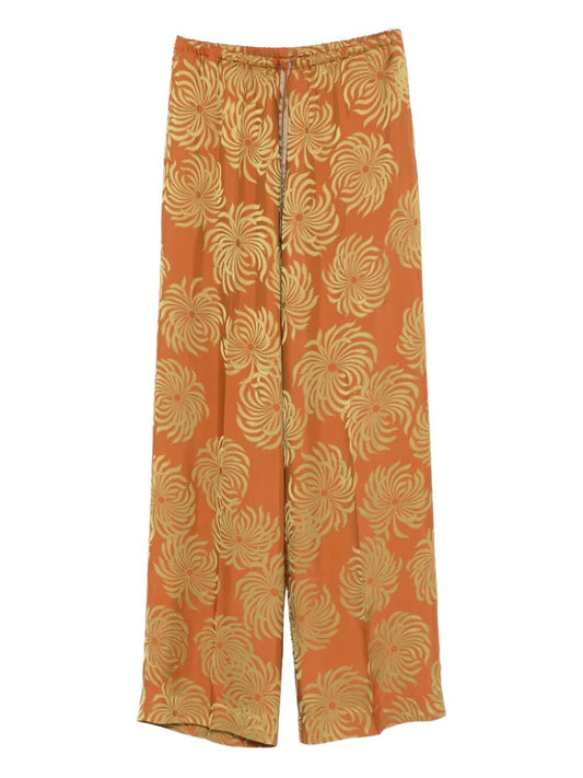 Pantaloni ampi