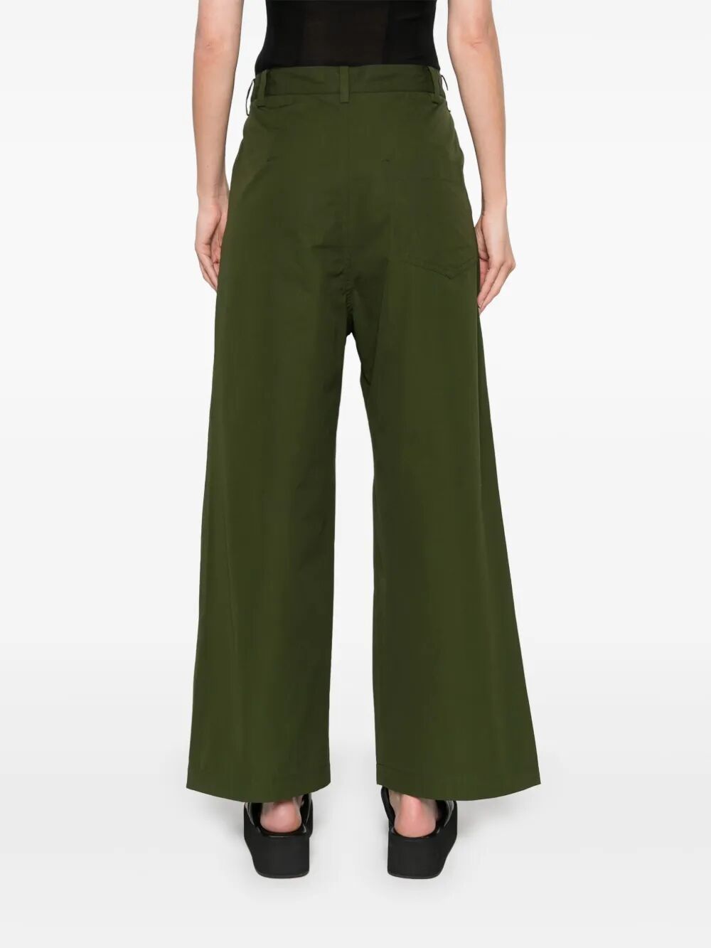 Pantaloni ampi a vita alta