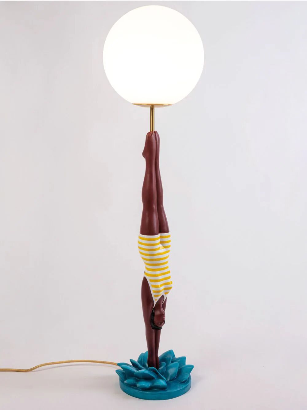 DIVER LAMPADA GIALLA cm 19 x h. 94 | 7,4`` x h.37`