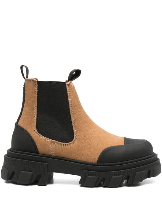 Cleated Low Chelsea Boot Suede
