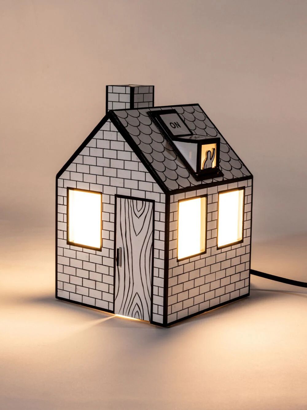 LAMPADA DA TAVOLOIN CARTA RICICLATA “ON-OFF”