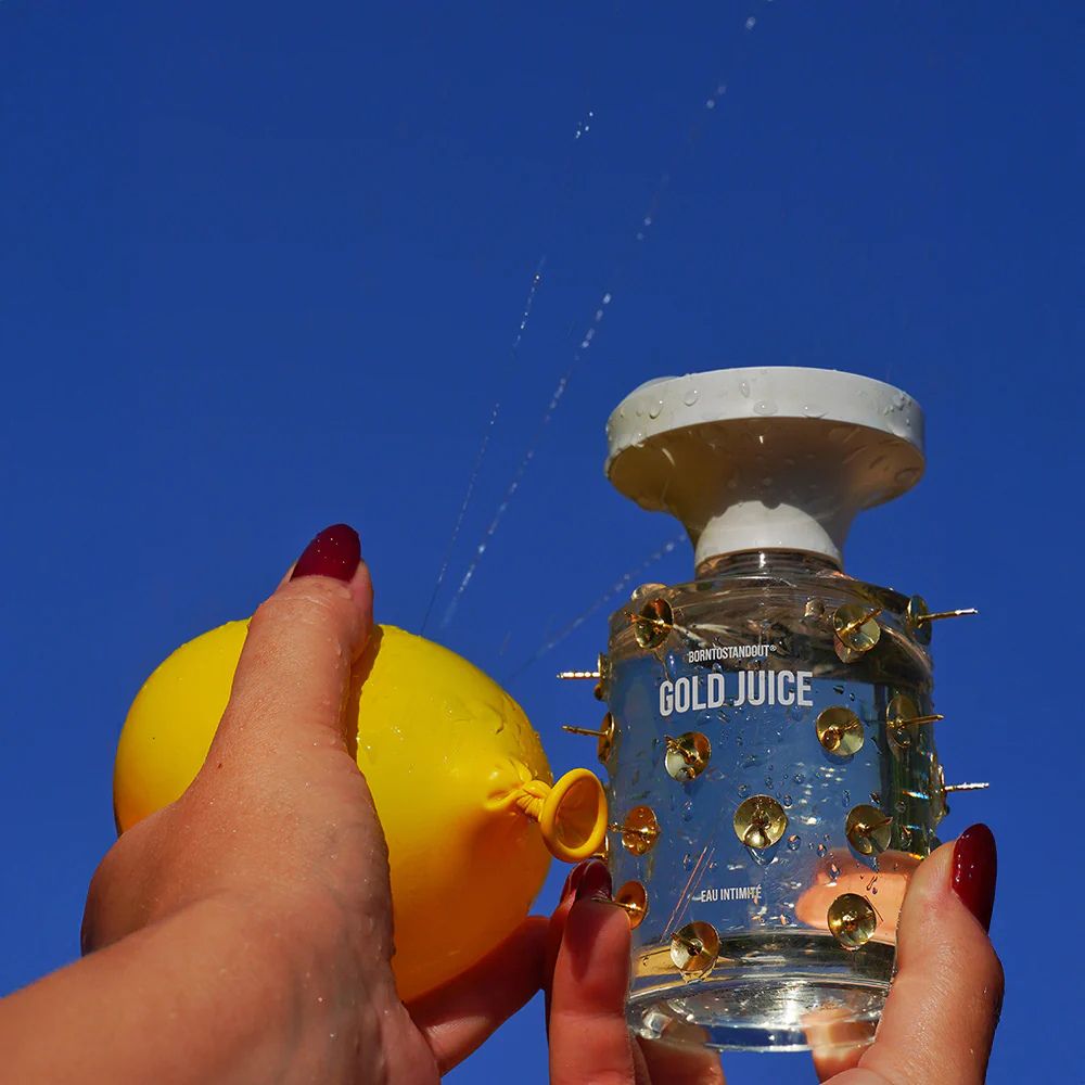 Frutto proibito che esplode sulle labbra, dolce e selvaggio. Mango, Durian, Osmanthus, Caramello.